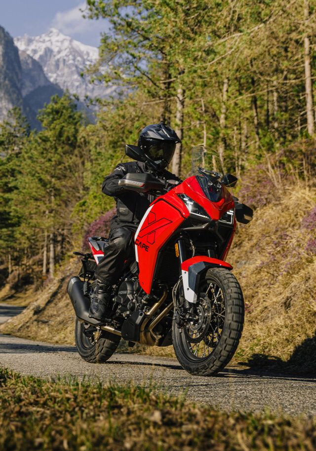 Moto Morini X-Cape 700: mai multă putere pentru aventuri fără limite